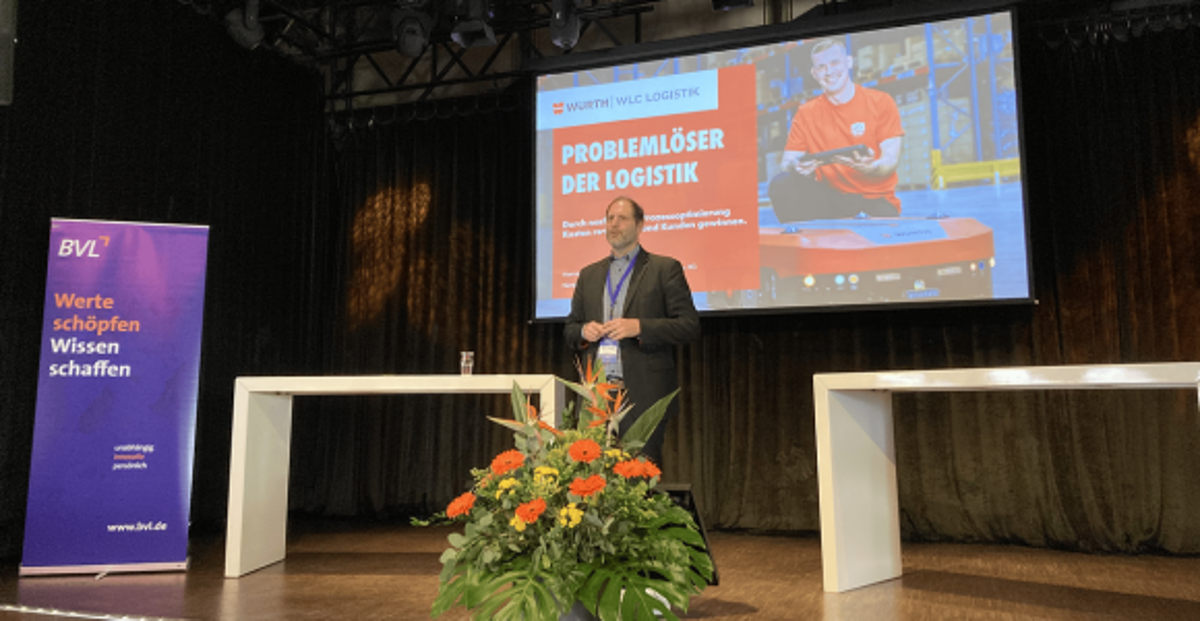 Marcus Maleika während seines Vortrags auf dem BVL Forum Ersatzteillogistik. Bildrechte: BVL